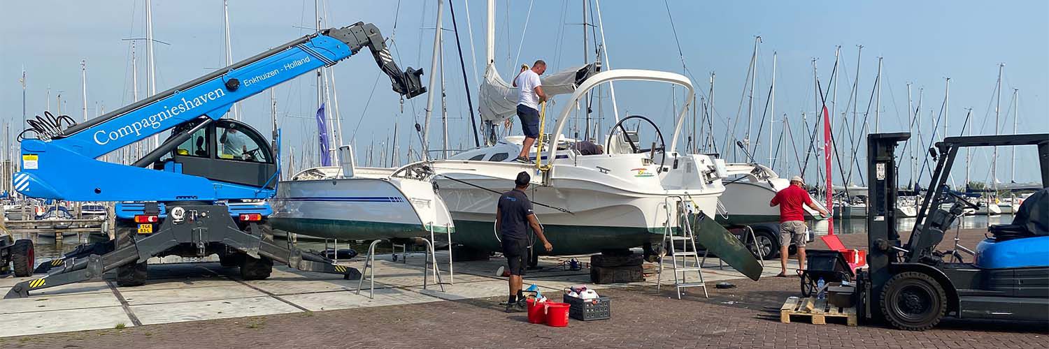 Massenberg Yacht Care aan de Compagnieshaven in Enkhuizen